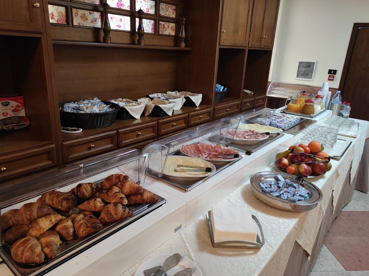 Il Nocchiero City Hotel Soverato Marina Ngoại thất bức ảnh