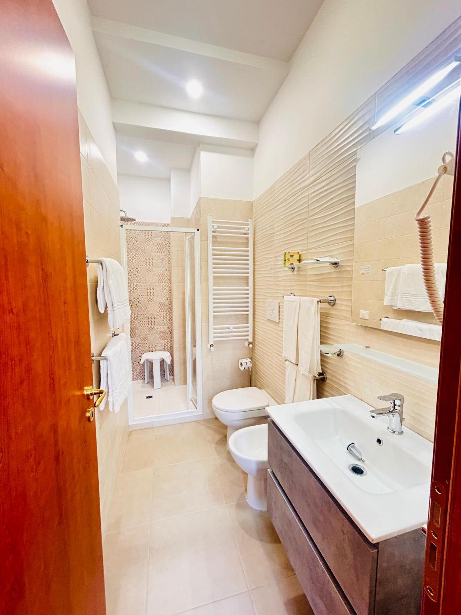 Il Nocchiero City Hotel Soverato Marina Ngoại thất bức ảnh