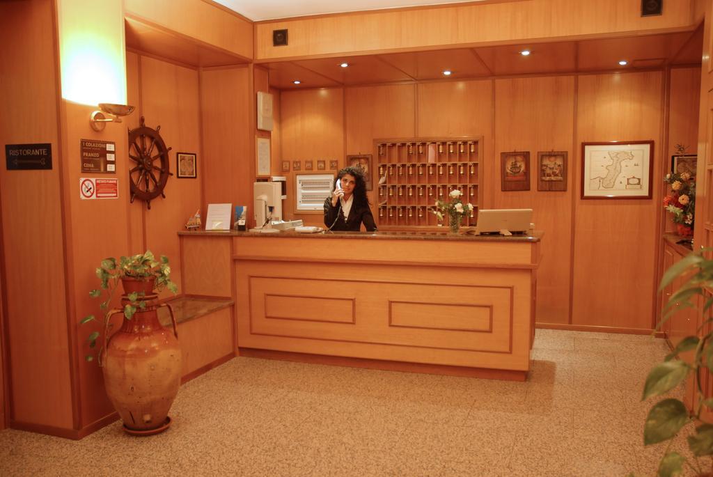 Il Nocchiero City Hotel Soverato Marina Ngoại thất bức ảnh