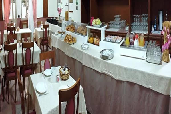 Il Nocchiero City Hotel Soverato Marina Ngoại thất bức ảnh