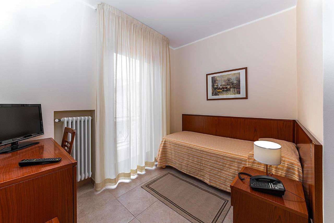 Il Nocchiero City Hotel Soverato Marina Ngoại thất bức ảnh